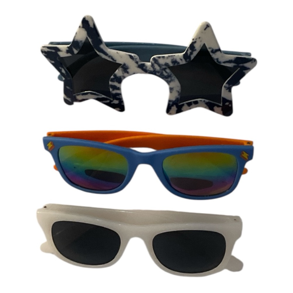 Kids 3 pairs of sunglasses (patriotic, polarized, white change color with sun)